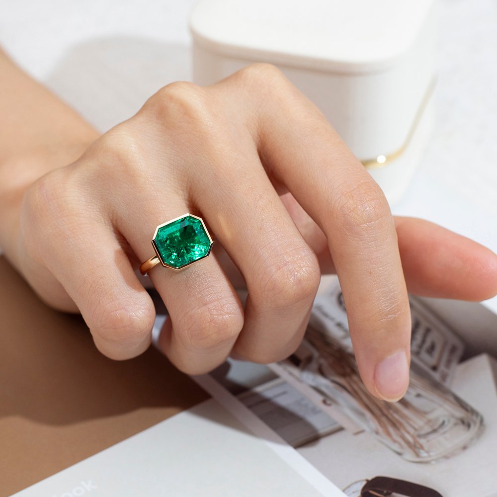 Aurora Geometry Emerald Cut Lab Grown Emerald 3CT Solitaire 18K Yellow Gold Ring MSR-1422