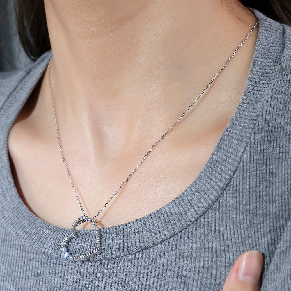 Aurora Geometry Round Shape Lab Grown Diamond E VVS2 14K White Gold Heart Pendant Necklace MSN-846