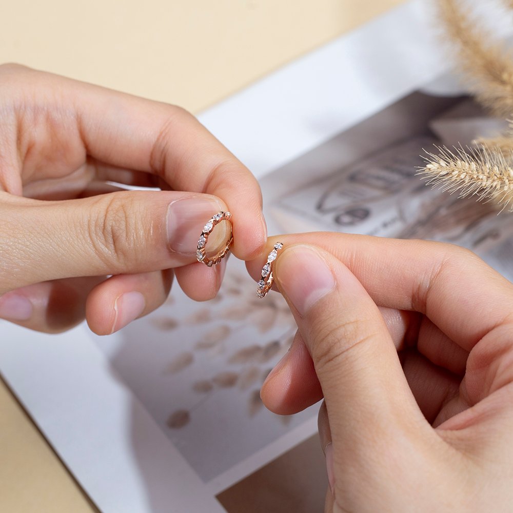 Aurora Geometry Marquise Shape Lab Grown Diamond D VVS2 18K Rose Gold Huggies Earrings MSE-781