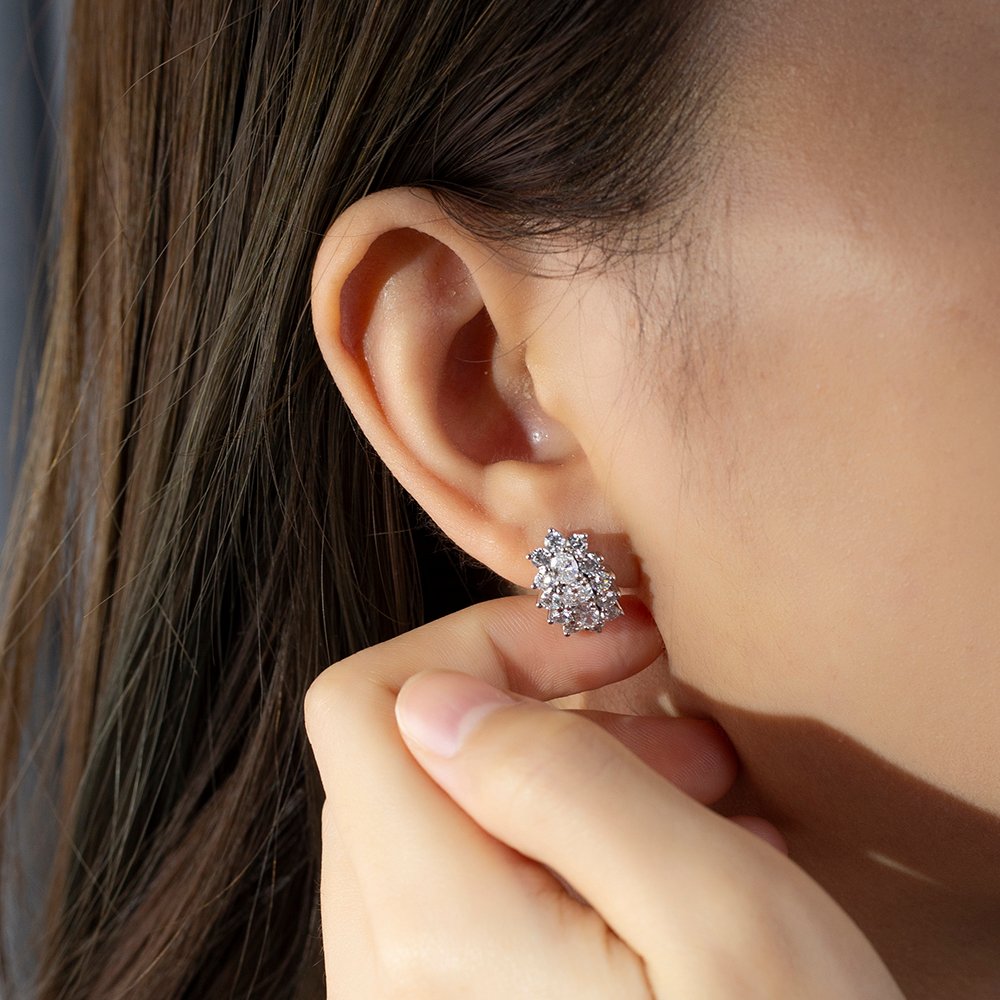 Aurora Geometry Oval Shape Lab Grown Diamond E VVS1 14K White Gold Studs Earrings MSE-780