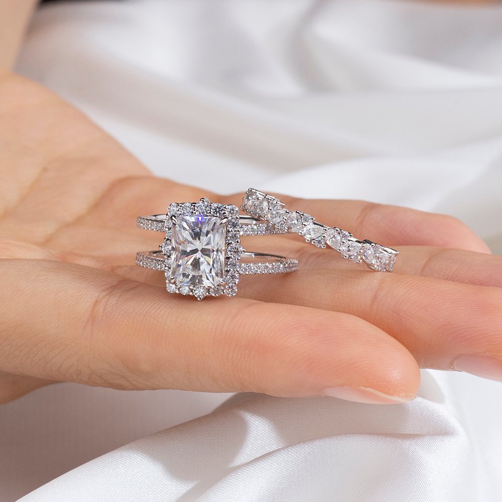 Aurora Geometry Radiant Cut Lab Grown Diamond 2.8CT F VVS2 PT950 Ring Set MSR-1692