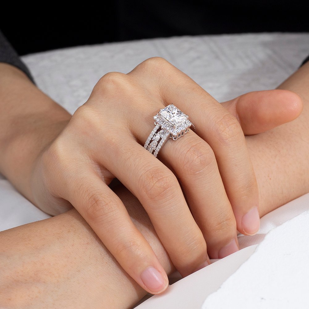 Aurora Geometry Radiant Cut Lab Grown Diamond 2.8CT F VVS2 PT950 Ring Set MSR-1692