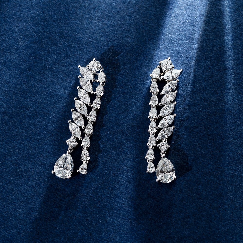 Aurora Geometry Pear Shape Lab Grown Diamond D VVS2 18K White Gold Drop Earrings MSE-784