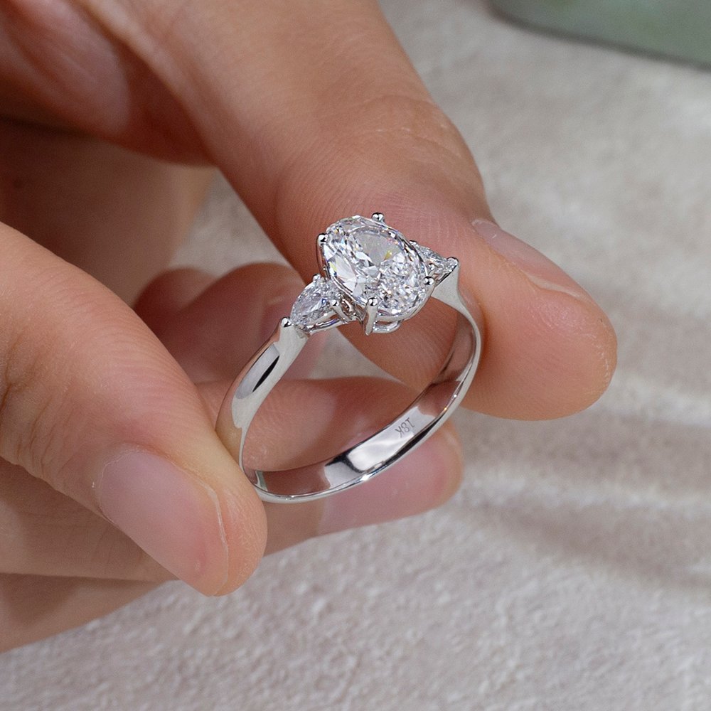 Aurora Geometry Oval Cut Lab Grown Diamond 1.5CT D VS1 Three Stones 18K White Gold Ring MSR-1697