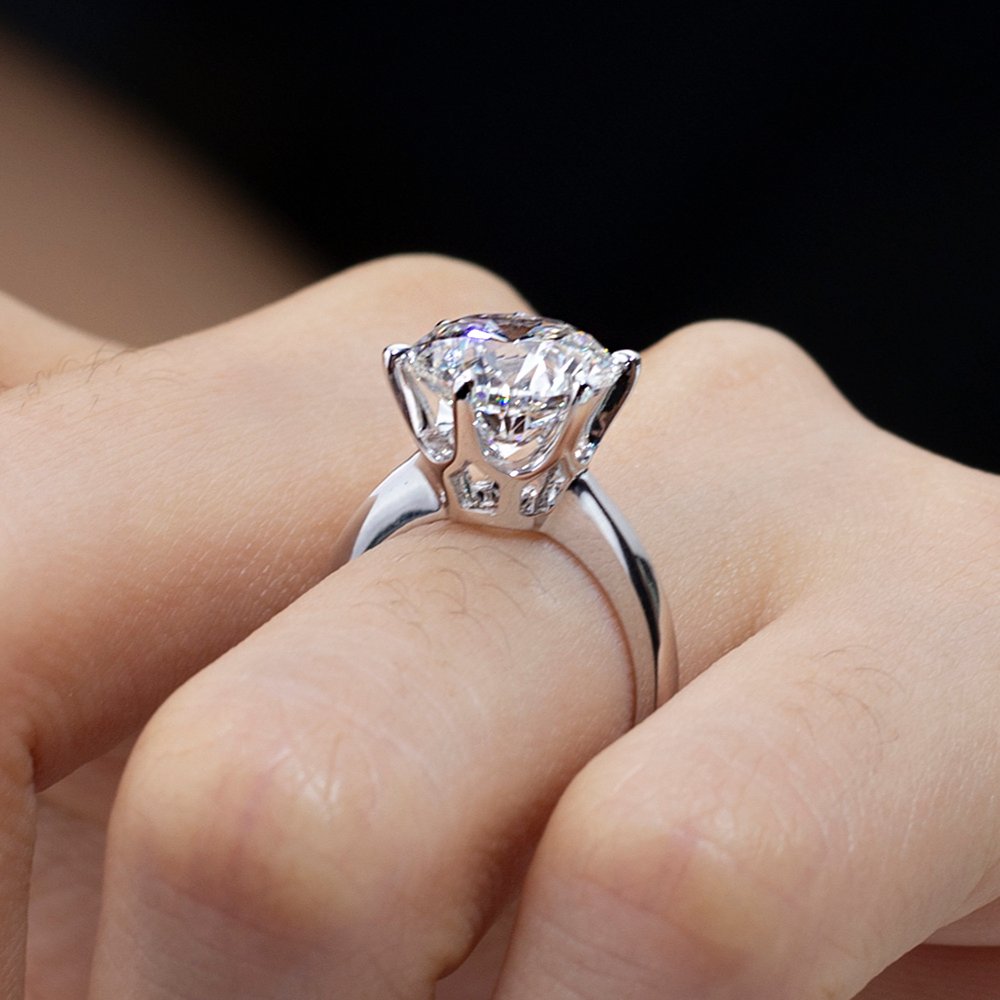 Aurora Geometry Round Cut Lab Grown Diamond 3.7CT Solitaire E VVS2 PT950 Ring MSR-1661