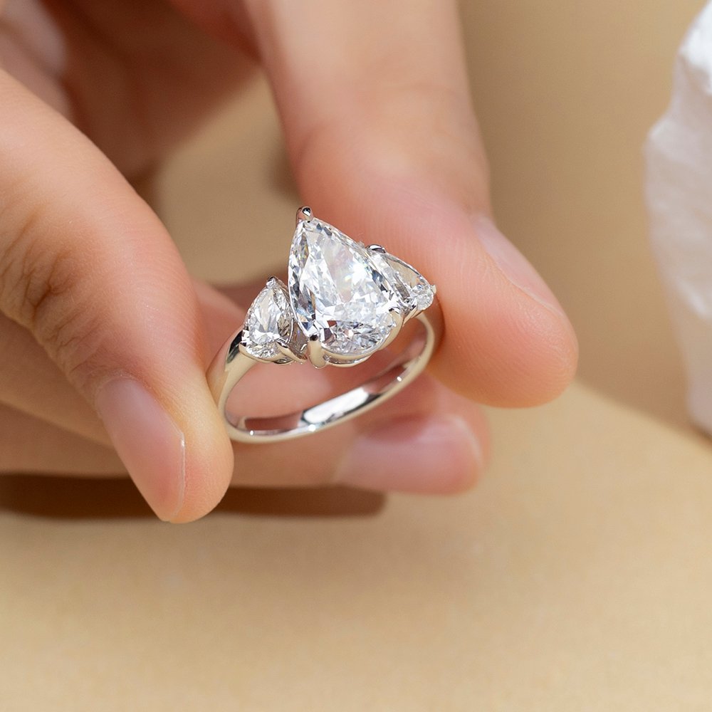 Aurora Geometry Pear Cut Lab Grown Diamond 2.6CT E VS1 Three Stones 18K White Gold Ring MSR-1670