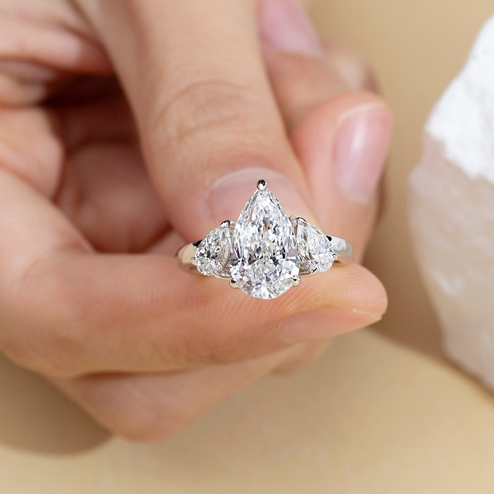 Aurora Geometry Pear Cut Lab Grown Diamond 2.6CT E VS1 Three Stones 18K White Gold Ring MSR-1670