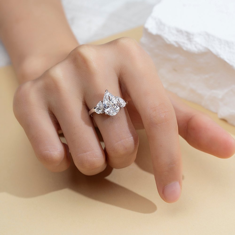 Aurora Geometry Pear Cut Lab Grown Diamond 2.6CT E VS1 Three Stones 18K White Gold Ring MSR-1670
