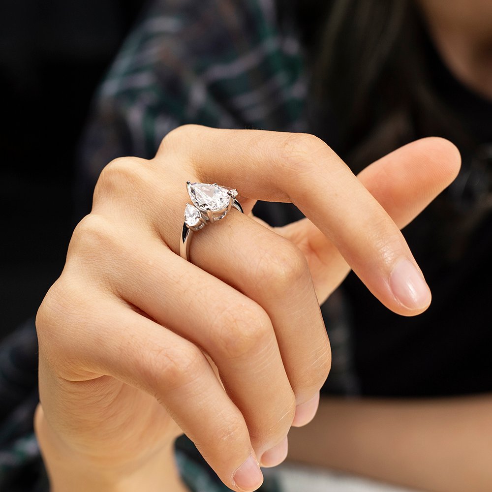 Aurora Geometry Pear Cut Lab Grown Diamond 2.6CT E VS1 Three Stones 18K White Gold Ring MSR-1670