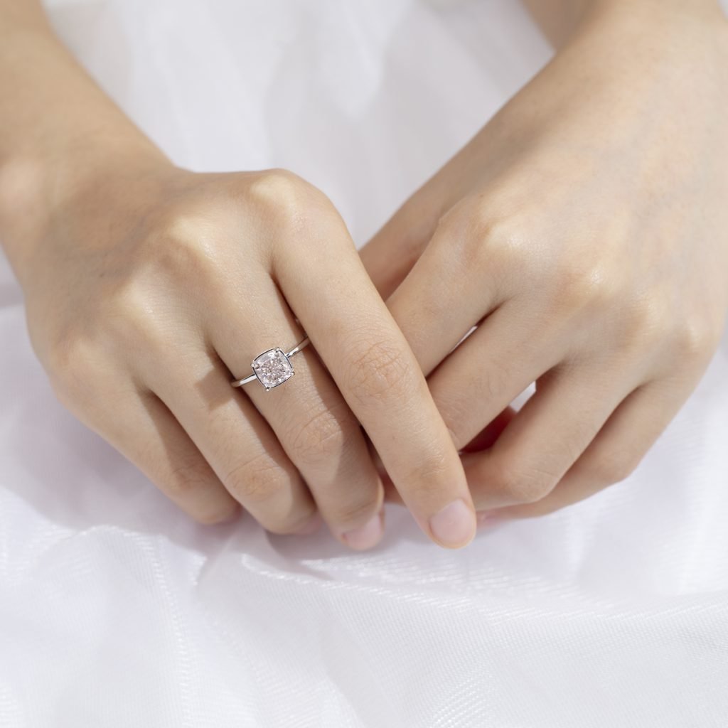 Aurora Geometry Cushion Cut Lab Grown Diamond 5CT Solitaire F VS1 18K Yellow Gold Ring MSR-1305