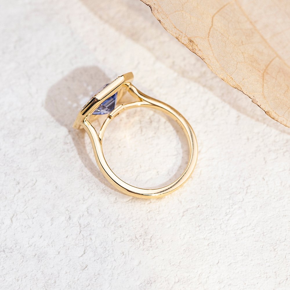 Aurora Geometry Asscher Cut Lab Grown Sapphire 2.5CT Halo 18K Yellow Gold Ring MSR-1679