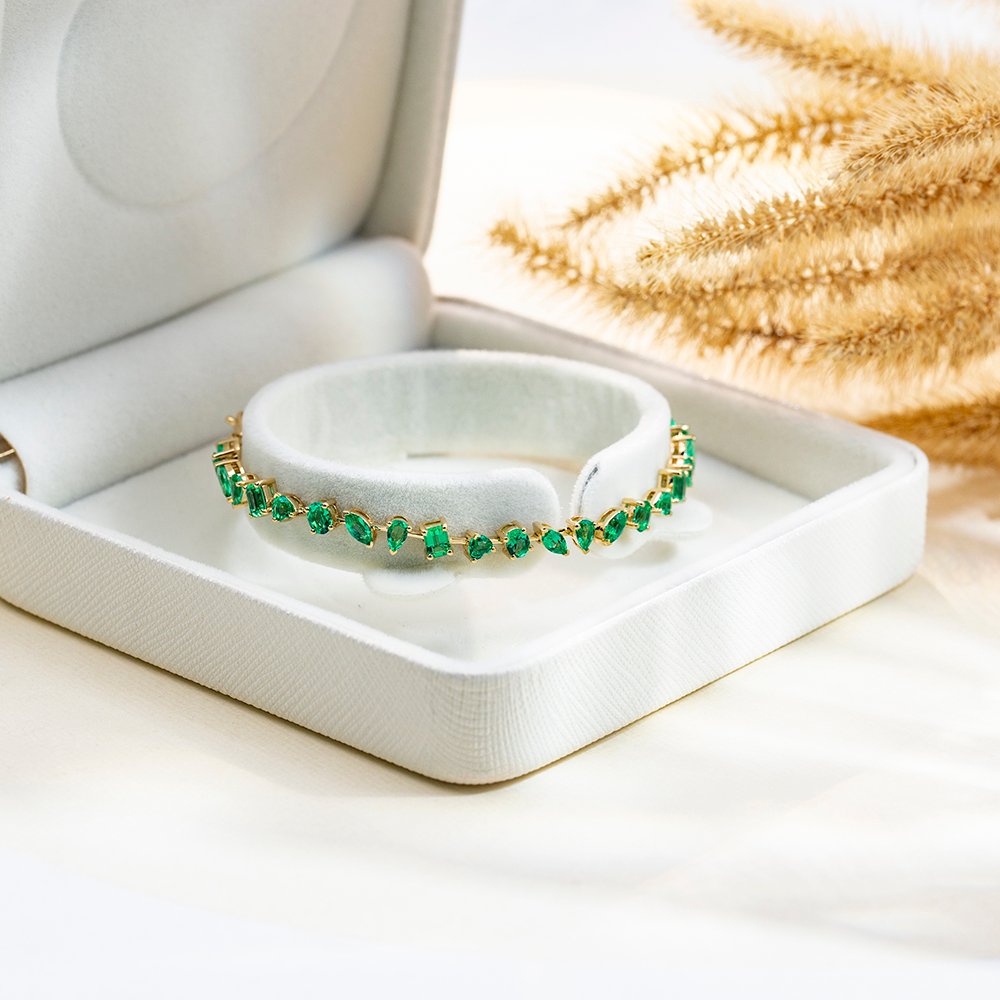 Aurora Geometry Fancy Shape Lab Emerald 18K Gold 170mm Bracelet MSB-625