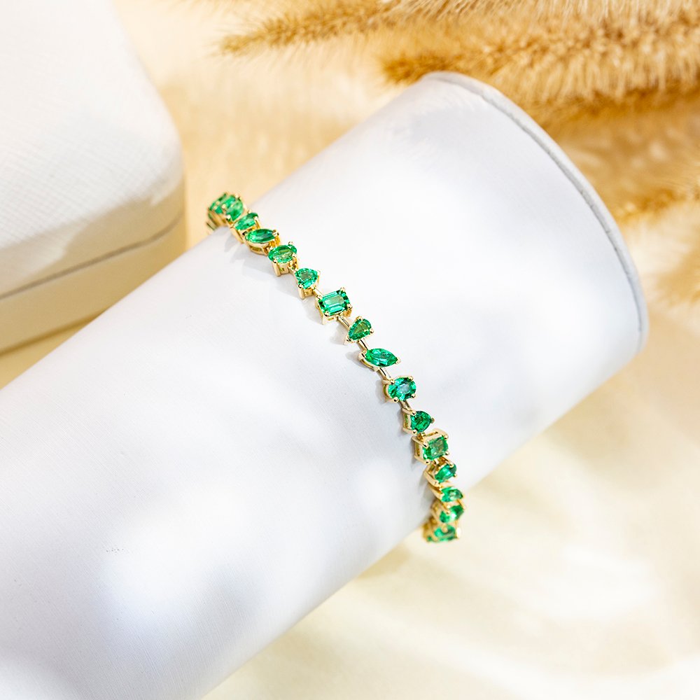 Aurora Geometry Fancy Shape Lab Emerald 18K Gold 170mm Bracelet MSB-625
