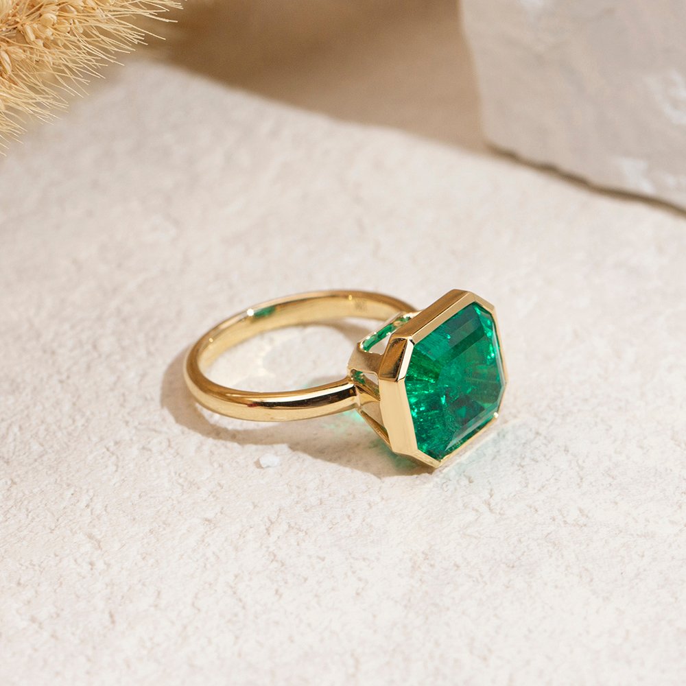 Aurora Geometry Emerald Cut Lab Grown Emerald 3CT Solitaire 18K Yellow Gold Ring MSR-1422