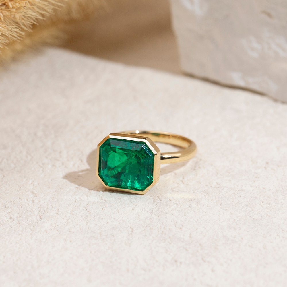 Aurora Geometry Emerald Cut Lab Grown Emerald 3CT Solitaire 18K Yellow Gold Ring MSR-1422
