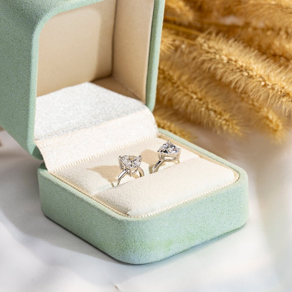 Aurora Geometry Heart Shape Lab Grown Diamond Total 2 Carats G VS1 Huggies 18K White Gold huggies Earrings MSE-778