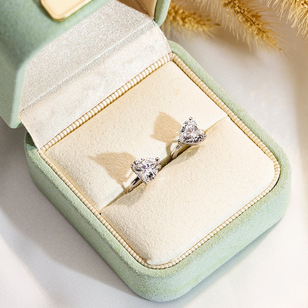 Aurora Geometry Heart Shape Lab Grown Diamond Total 2 Carats G VS1 Huggies 18K White Gold huggies Earrings MSE-778