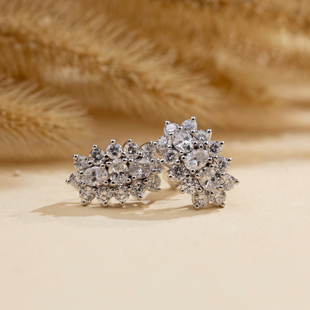 Aurora Geometry Oval Shape Lab Grown Diamond E VVS1 14K White Gold Studs Earrings MSE-780