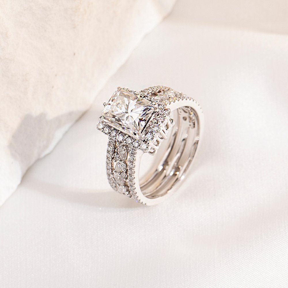 Aurora Geometry Radiant Cut Lab Grown Diamond 2.8CT F VVS2 PT950 Ring Set MSR-1692