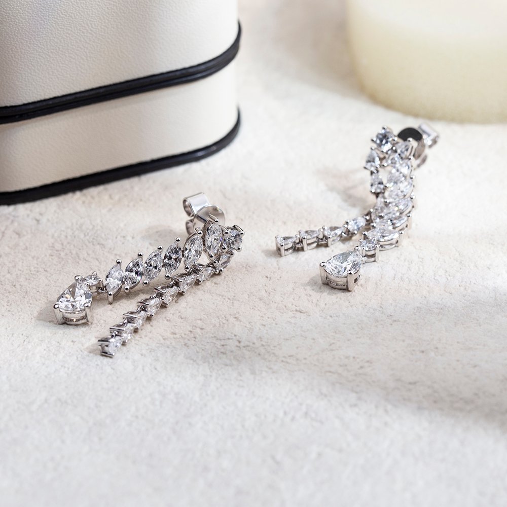 Aurora Geometry Pear Shape Lab Grown Diamond D VVS2 18K White Gold Drop Earrings MSE-784