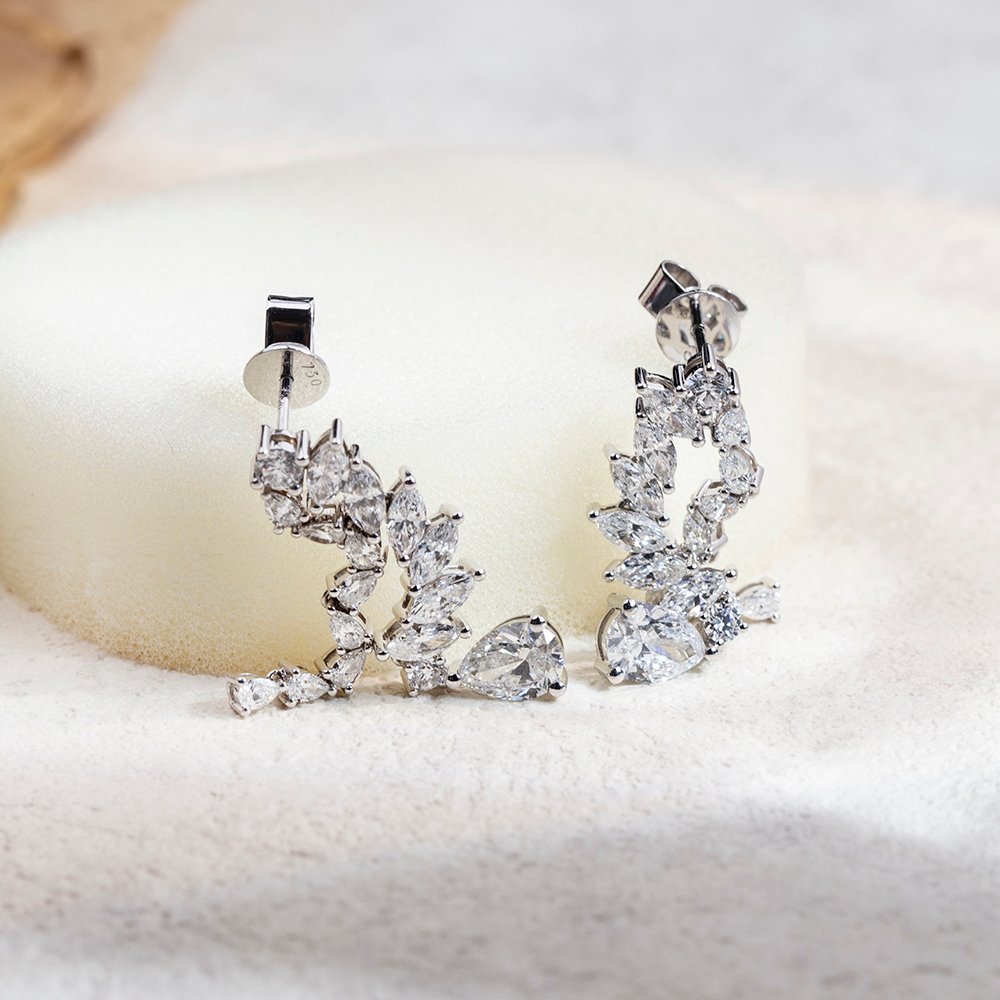 Aurora Geometry Pear Shape Lab Grown Diamond D VVS2 18K White Gold Drop Earrings MSE-784