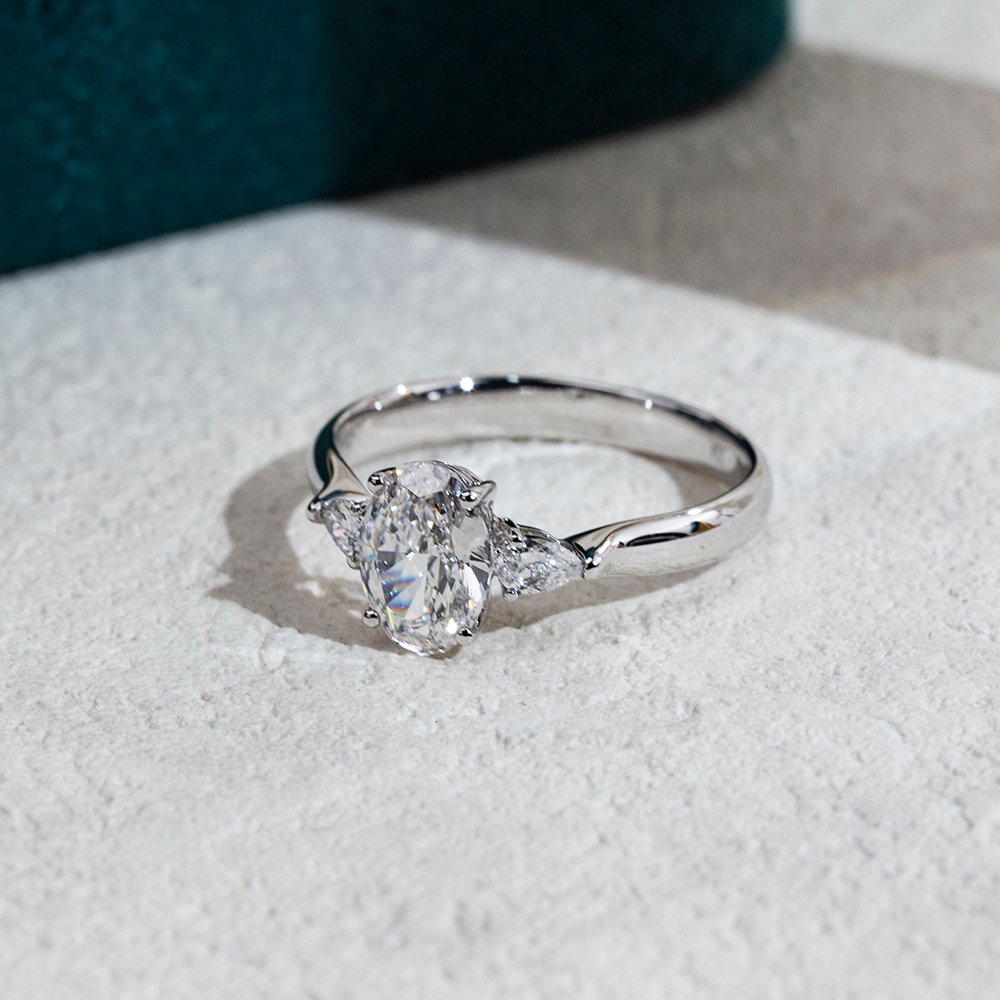 Aurora Geometry Oval Cut Lab Grown Diamond 1.5CT D VS1 Three Stones 18K White Gold Ring MSR-1697