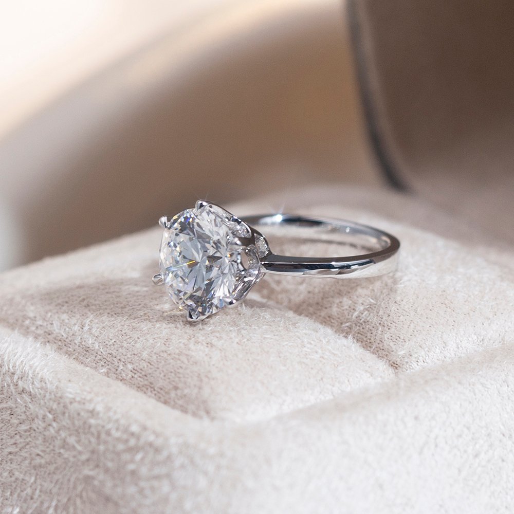 Aurora Geometry Round Cut Lab Grown Diamond 3.7CT Solitaire E VVS2 PT950 Ring MSR-1661