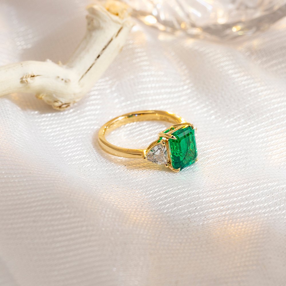 Aurora Geometry Emerald Cut Lab Grown Emerald 3CT Three stone 18K White Gold Ring MSR-1157