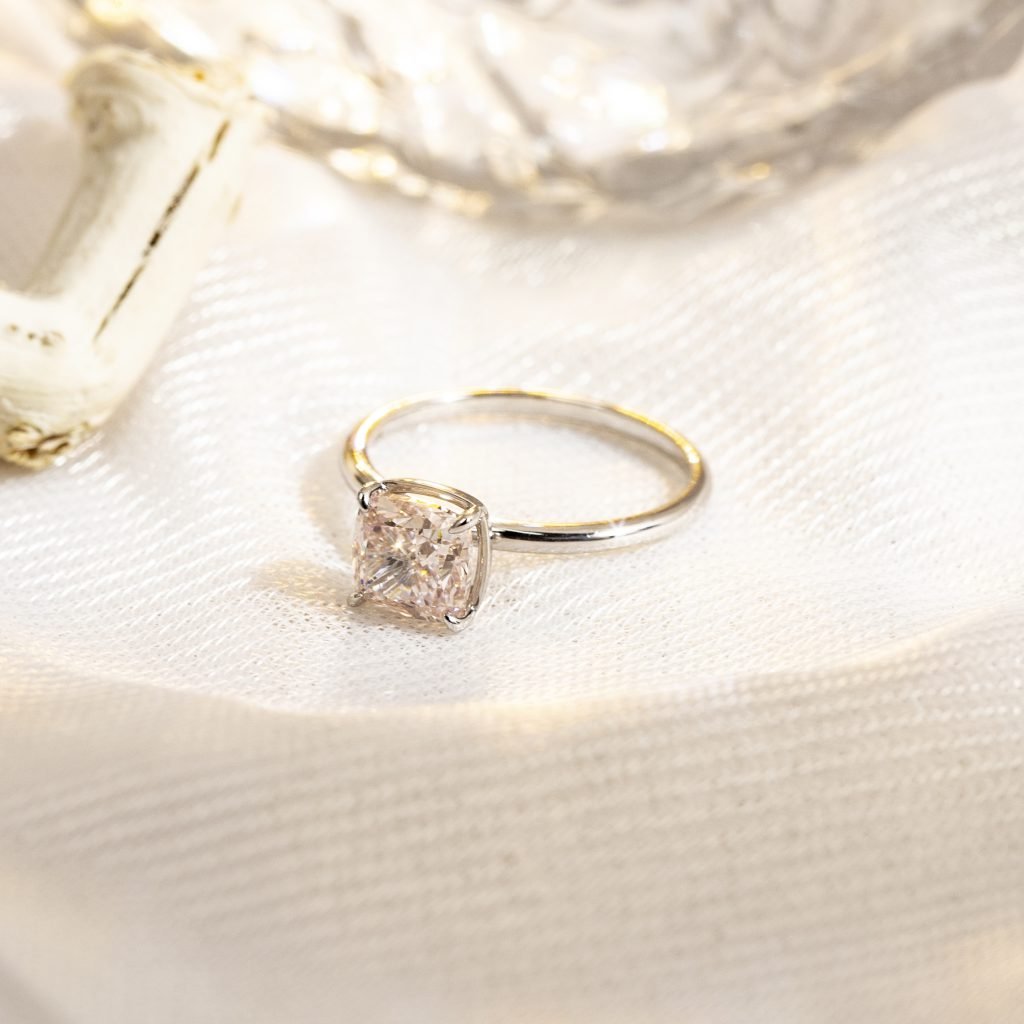 Aurora Geometry Cushion Cut Lab Grown Diamond 5CT Solitaire F VS1 18K Yellow Gold Ring MSR-1305