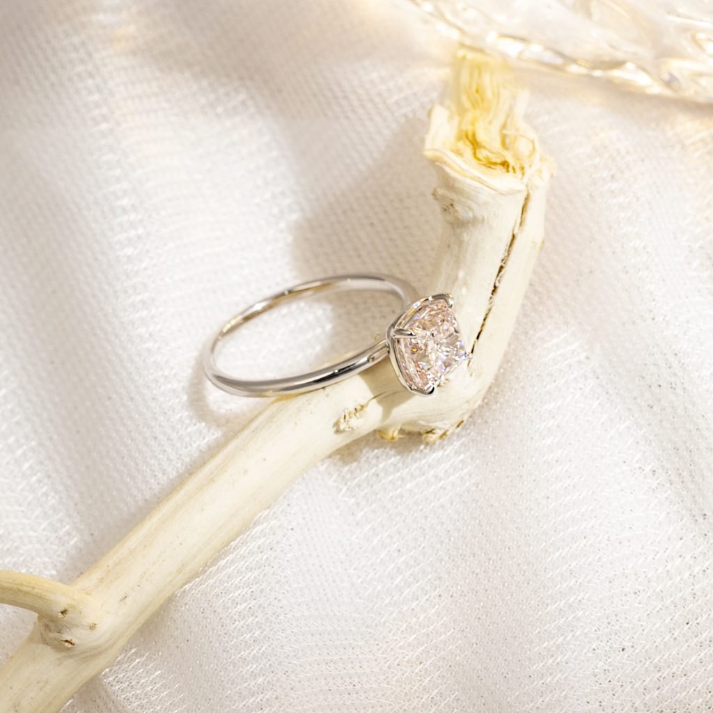 Aurora Geometry Cushion Cut Lab Grown Diamond 5CT Solitaire F VS1 18K Yellow Gold Ring MSR-1305