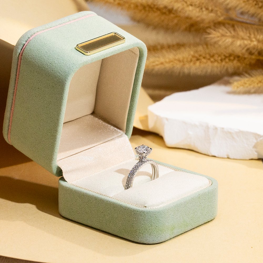 Aurora Geometry Round Cut Lab Grown Diamond 1.3CT Solitaire D VVS1 PT950 Ring Set MSR-1172