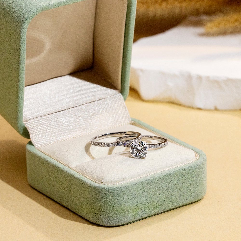 Aurora Geometry Round Cut Lab Grown Diamond 1.3CT Solitaire D VVS1 PT950 Ring Set MSR-1172