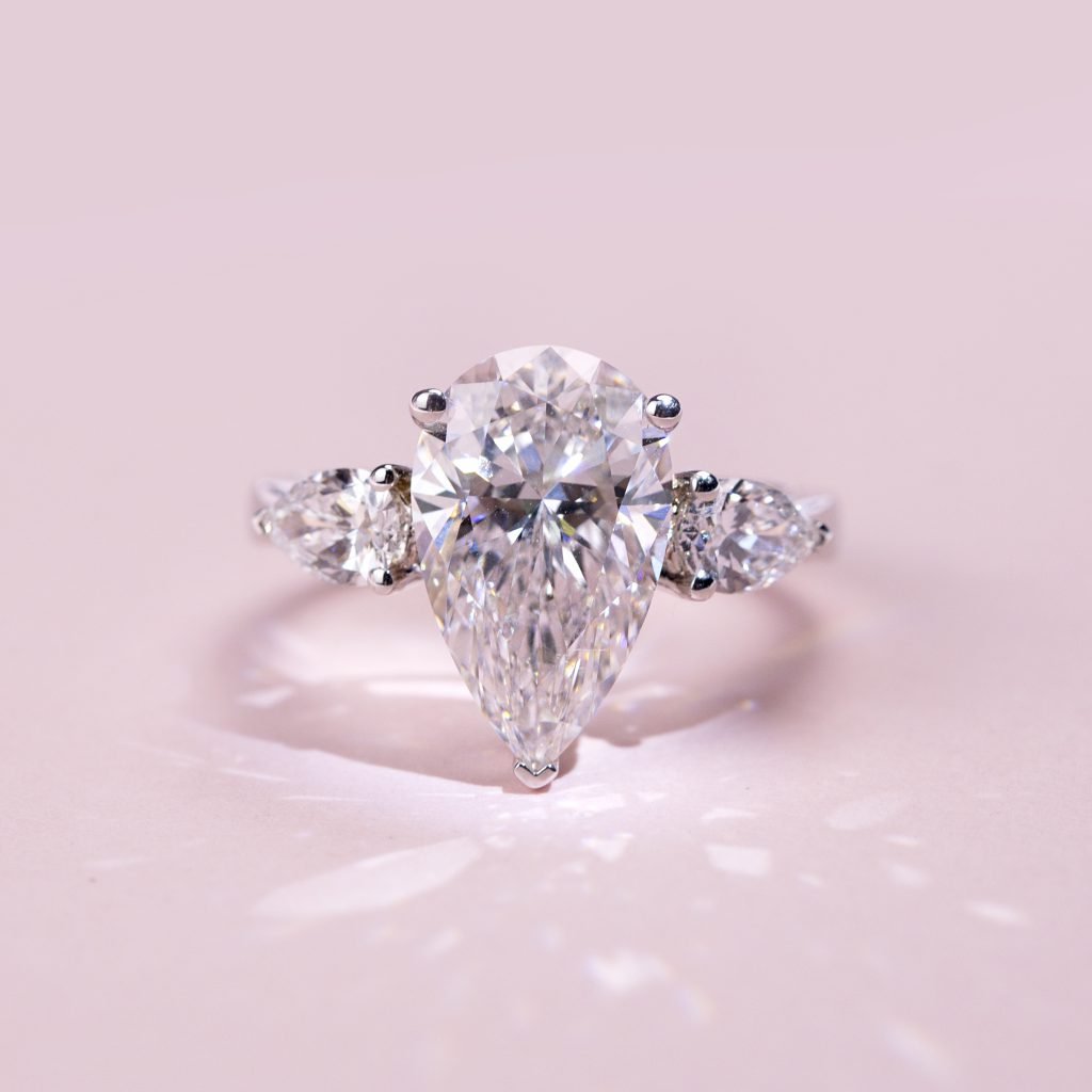 Aurora Geometry Pear Cut Lab Grown Diamond 3CT Three Stone F VS1 18K White Gold Ring MSR-1155