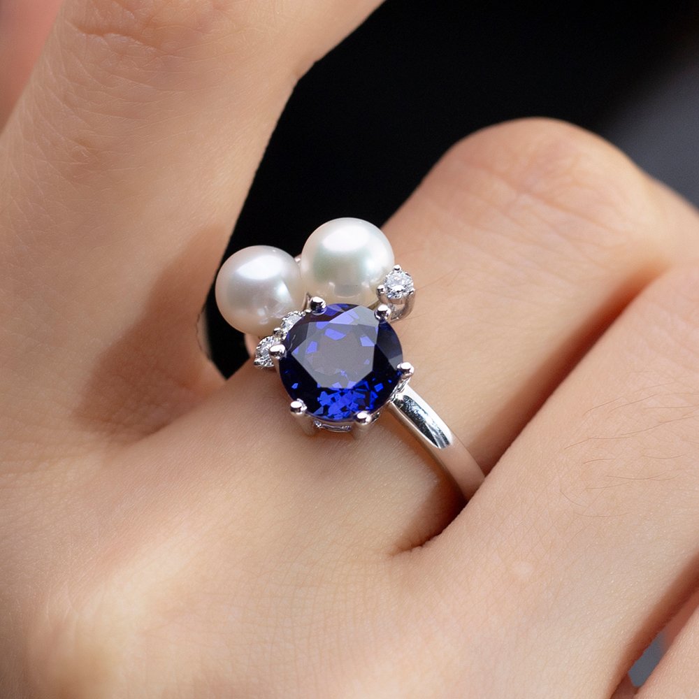 Aurora Geometry Round Cut Blue Lab Grown Sapphire 2.5CT Three stone 18K White Gold Ring MSR-1640