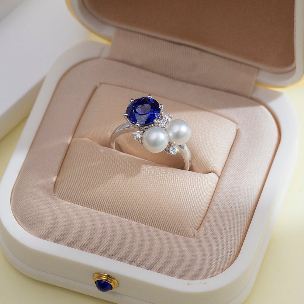 Aurora Geometry Round Cut Blue Lab Grown Sapphire 2.5CT Three stone 18K White Gold Ring MSR-1640