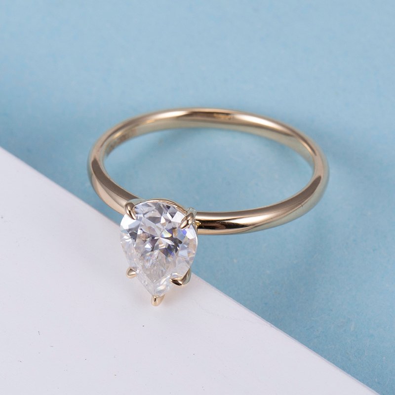 Aurora Geometry Pear Cut Lab Grown Diamond 1.2CT Solitaire G VVS1 18K Yellow Gold Ring MSR-821