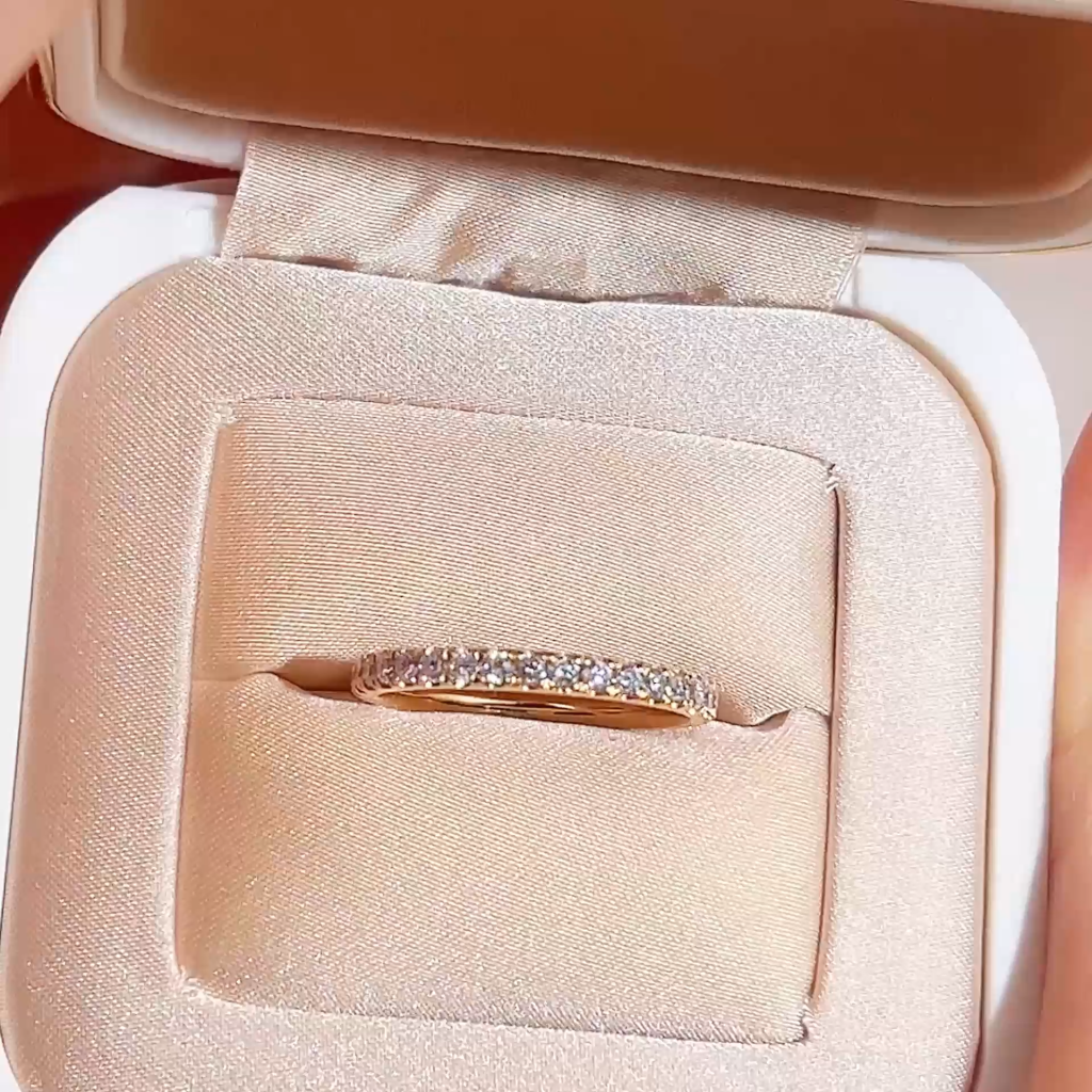 Aurora Geometry Round Cut Lab Grown Diamond Eternity D VVS-VS 18K Yellow Gold Ring MSR-408