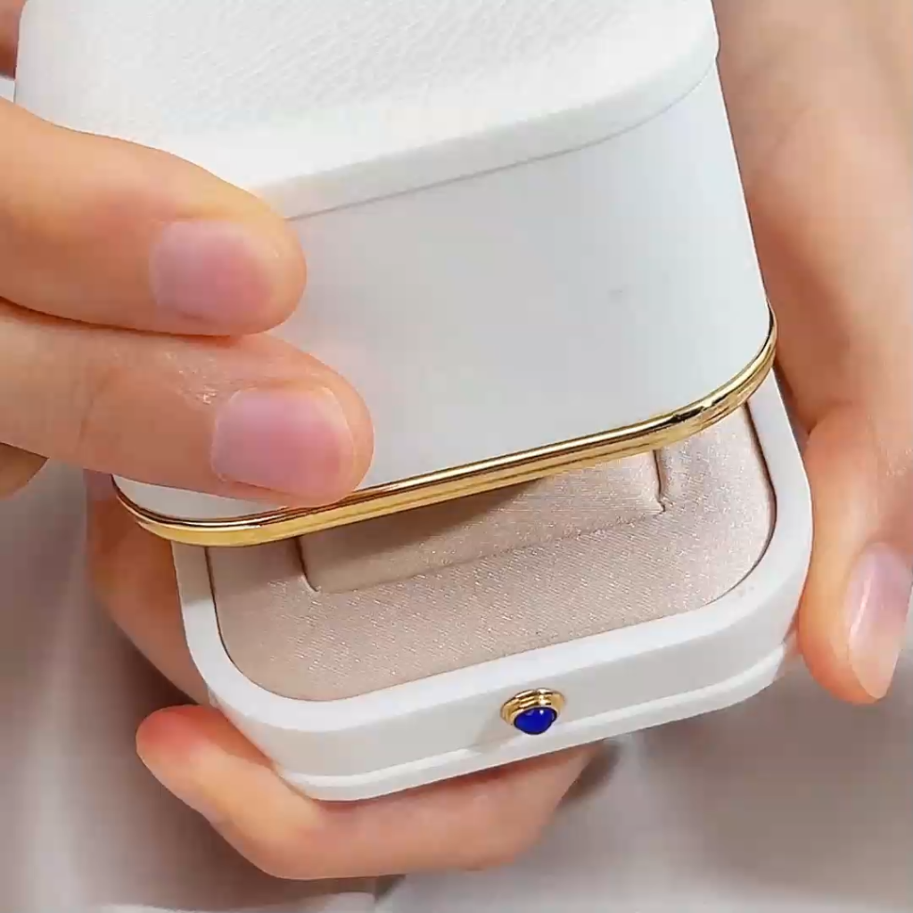 Aurora Geometry Round Cut Lab Grown Diamond 3CT Solitaire E VVS2 18K White Gold Ring MSR-1676